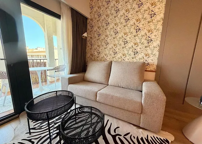 Occidental - Puerto Banus Apartment